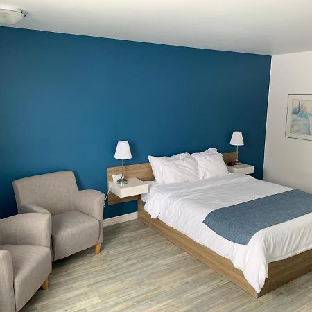 Motel Le Rond Point Metabetchouan Εξωτερικό φωτογραφία