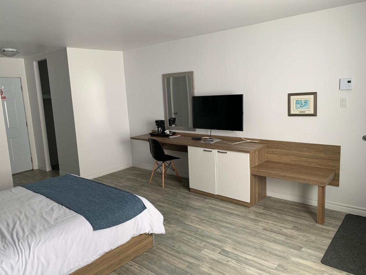 Motel Le Rond Point Metabetchouan Εξωτερικό φωτογραφία