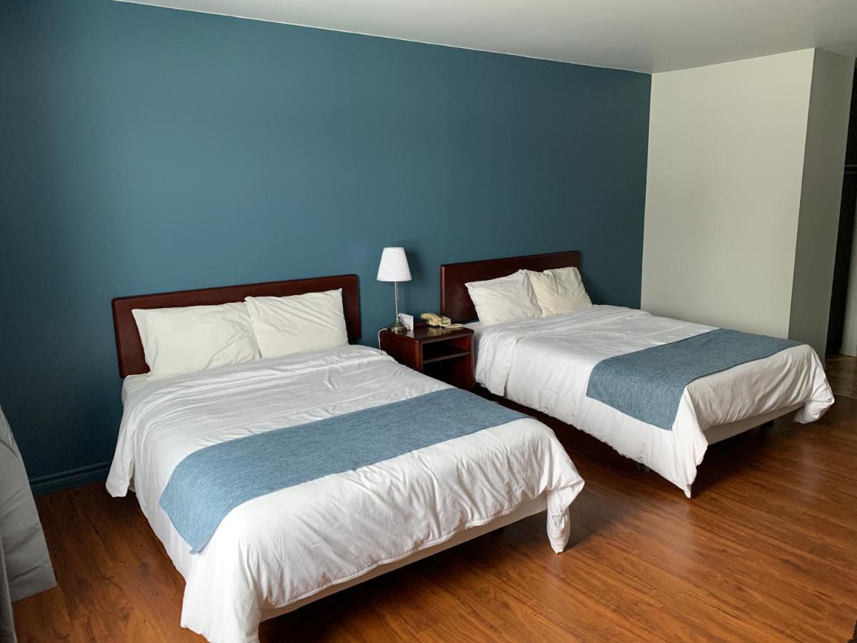 Motel Le Rond Point Metabetchouan Εξωτερικό φωτογραφία