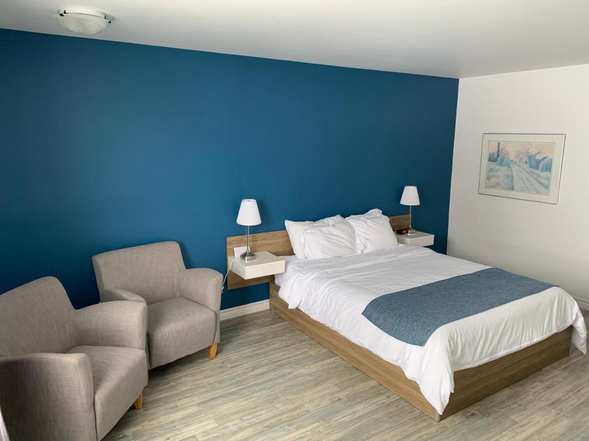 Motel Le Rond Point Metabetchouan Εξωτερικό φωτογραφία